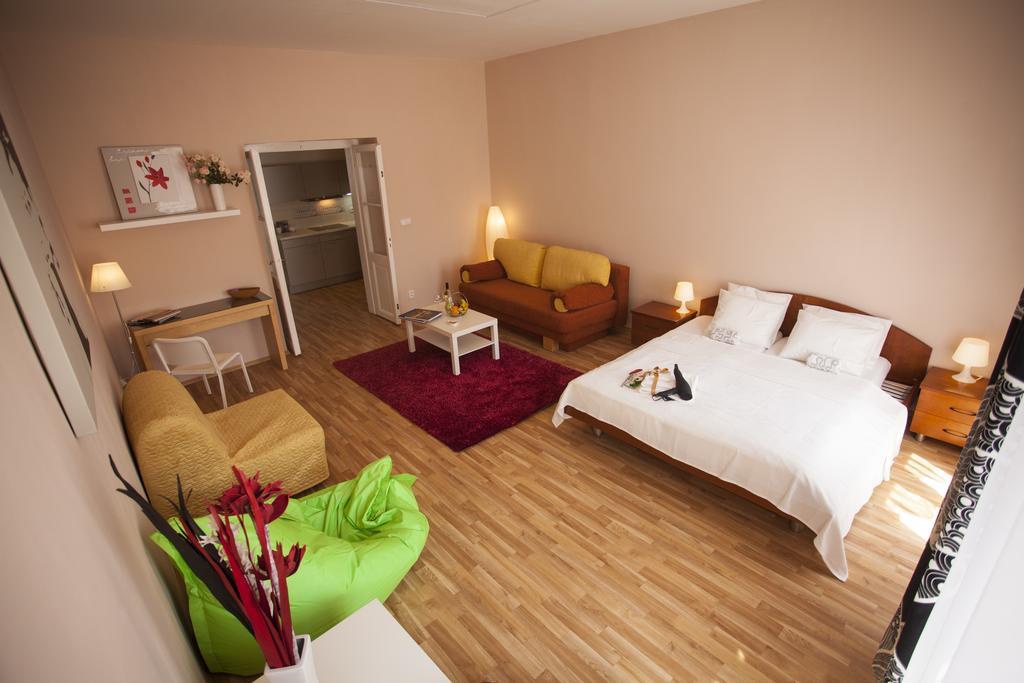 Lidicka Apartment Praag Buitenkant foto