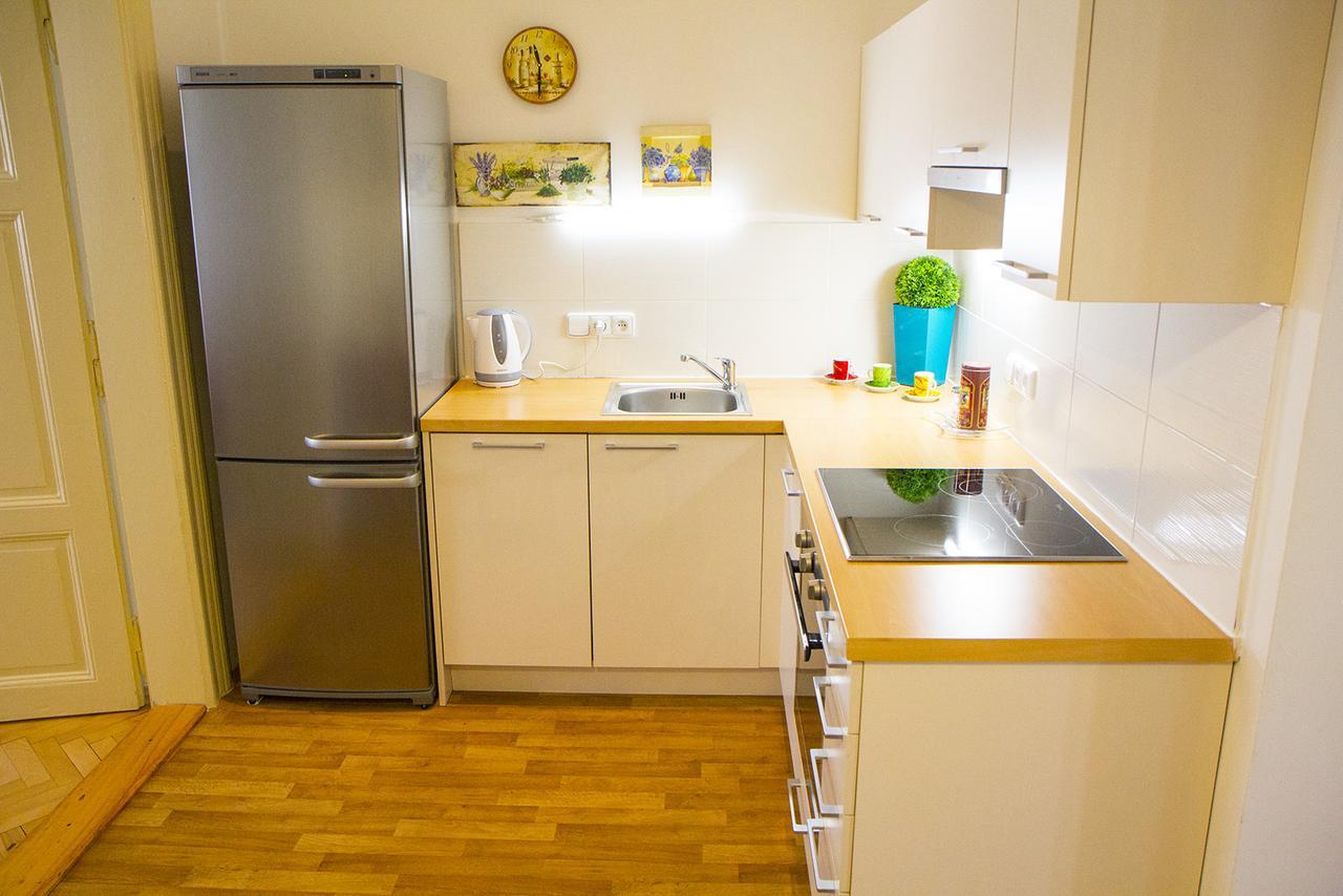 Lidicka Apartment Praag Buitenkant foto