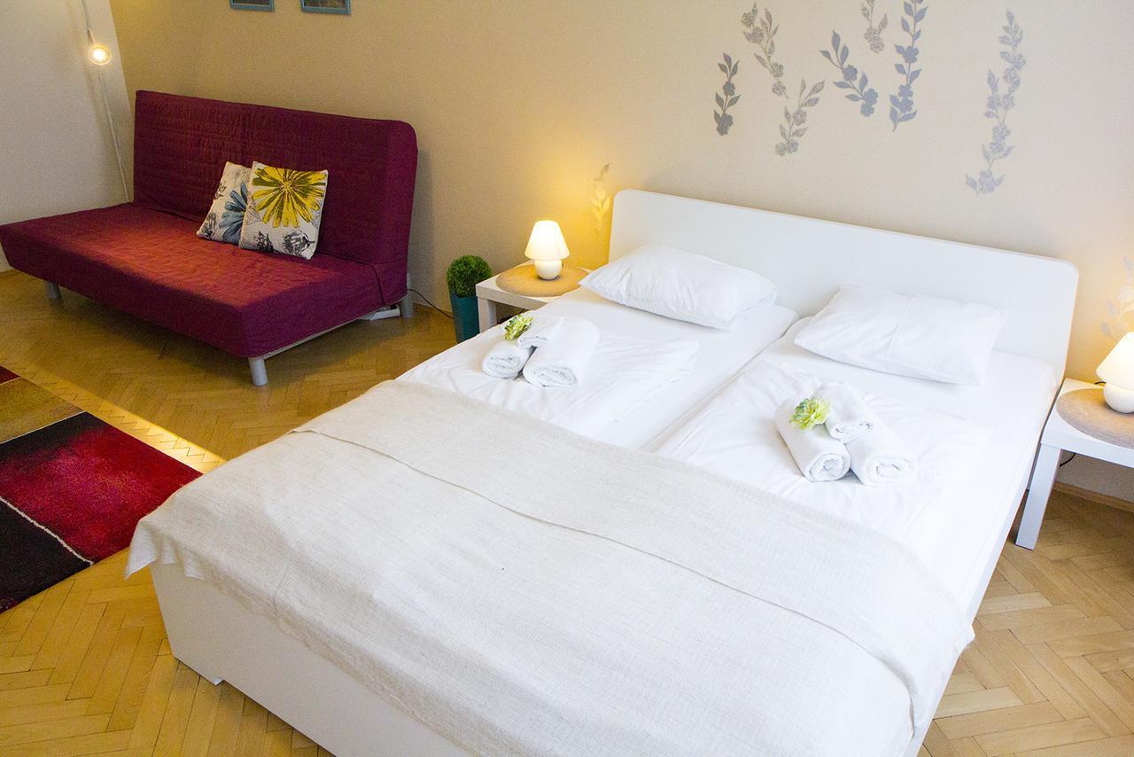 Lidicka Apartment Praag Buitenkant foto